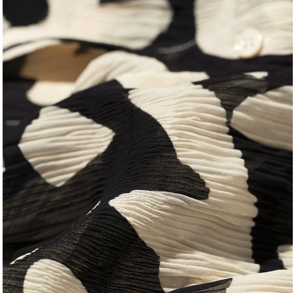 cow pattern thin  pleated SHIRT AND SHORTS - Picture 4 of 5